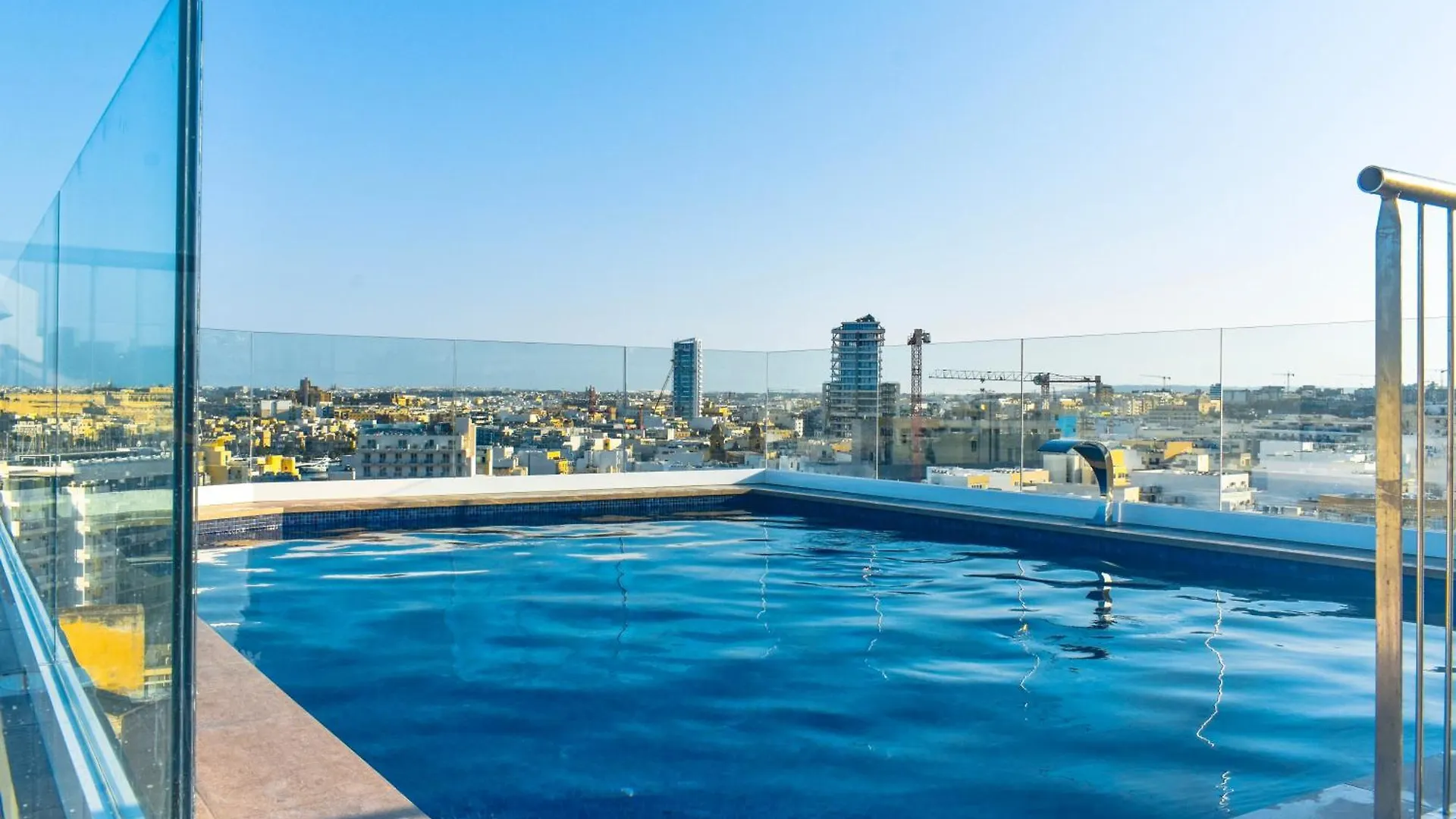 51Hh Apartments Gzira 0*,  Malta